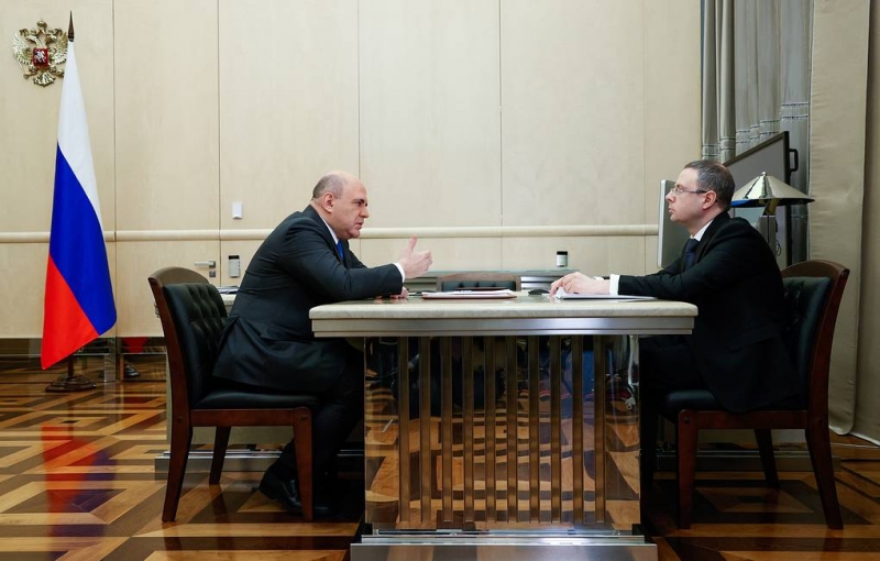 Мишустин призвал быстро реагировать на рост цен на продукты, лекарства и стройматериалы