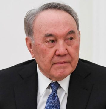 Назарбаев находится в Нур-Султане