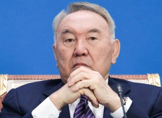 Парламент Казахстана одобрил отмену пожизненного председательства Назарбаева в Совбезе