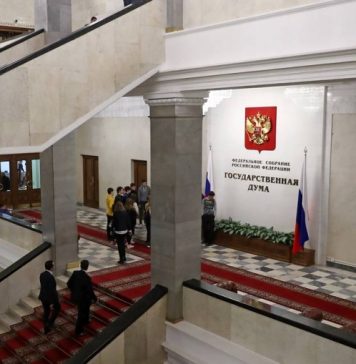 Совет Госдумы единогласно снял с рассмотрения законопроект о ковид-сертификатах