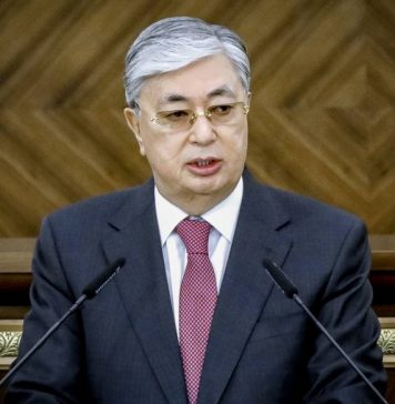 Токаев заявил, что вступает в должность председателя Совета безопасности Казахстана