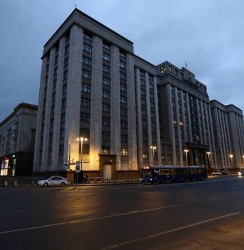 В Думе разработают законопроект, освобождающий россиян от платы за роуминг в странах с ЧП