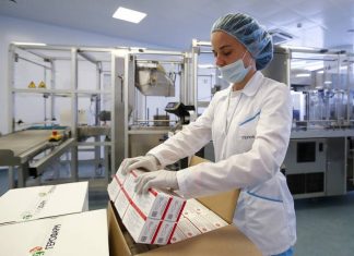 В Минздраве заявили, что запасов «Эпиваккороны» в регионах достаточно