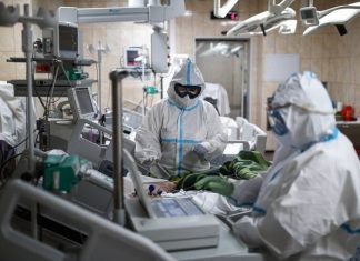 В России выявили 33 899 случаев заражения коронавирусом за сутки. Это максимум с 27 ноября