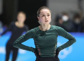 AP: Валиева даст показания в суде по делу об отмене своего временного отстранения