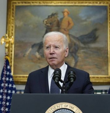 Байден подписал указ о санкциях в связи с признанием Россией ДНР и ЛНР