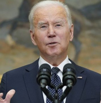 Байден утверждает, что Киев пытаются спровоцировать в Донбассе