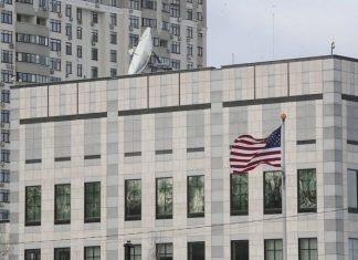 CBS: США намерены вывезти всех своих служащих из Киева в течение двух суток