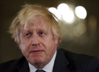 Джонсон: Лондон может отправить истребители и корабли в Юго-Восточную Европу