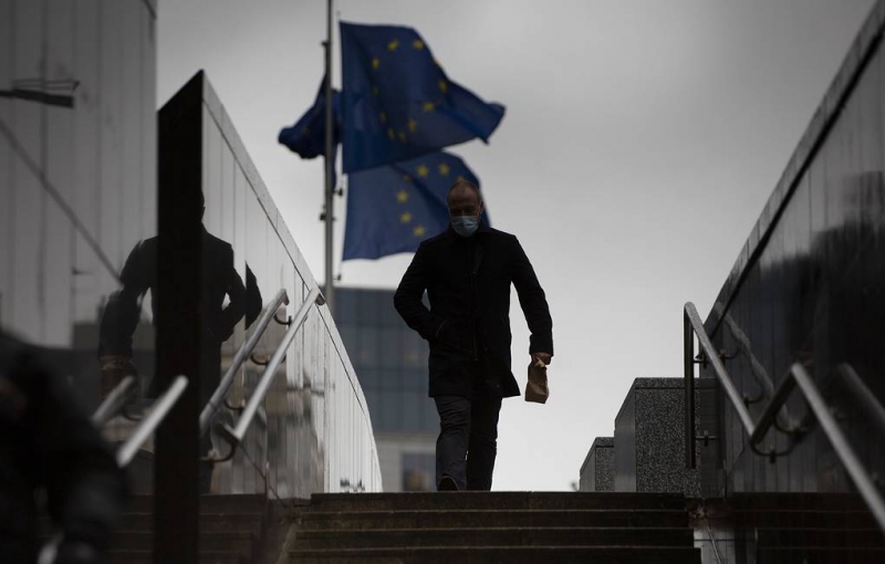 ЕС ввел санкции против Пескова, Сечина, Токарева, Усманова, Авена, Фридмана