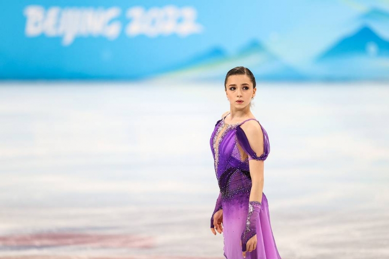 Фигуристка Валиева лидирует после короткой программы на Олимпиаде в Пекине