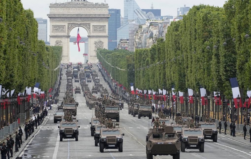 Франция увеличит поставки вооружения на Украину