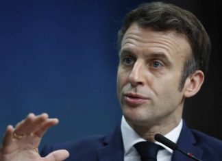 Макрон заявил, что предложит Украине помощь в размере €300 млн и военную технику