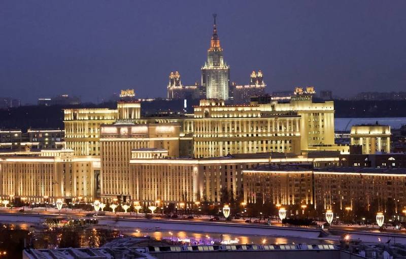 Минобороны РФ опровергло сообщения о сбитом над Украиной российском самолете

