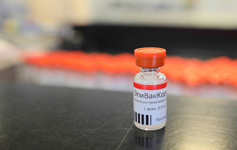 Минздрав России продлил срок годности вакцины "Эпиваккорона"