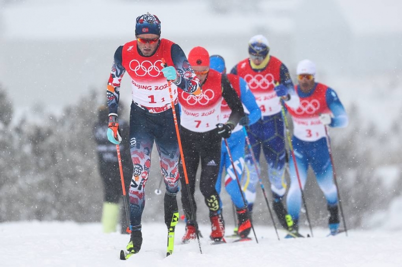 Мужская сборная России по лыжным гонкам впервые выиграла эстафету на Олимпийских играх