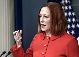 Псаки заявила, что США рассматривают санкции в отношении руководства России