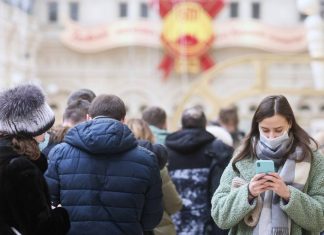 Роспотребнадзор отменил изоляцию для контактировавших с больными ковидом