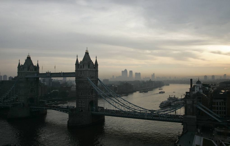 Санкции Британии могут коснуться "любого лица, причастного к дестабилизации" на Украине

