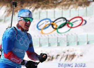 Сборная России по биатлону завоевала бронзу в смешанной эстафете на Олимпиаде в Пекине