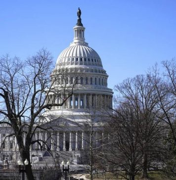 Сенат Конгресса США принял резолюцию в поддержку Украины