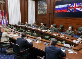 Шойгу потребовал от Уоллеса объяснить присутствие спецназа Британии на Украине