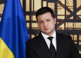 Украина разорвала дипломатические отношения с Россией