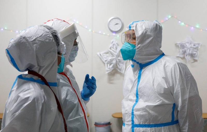 В России разработали методику определения трех подвидов штамма "омикрон"

