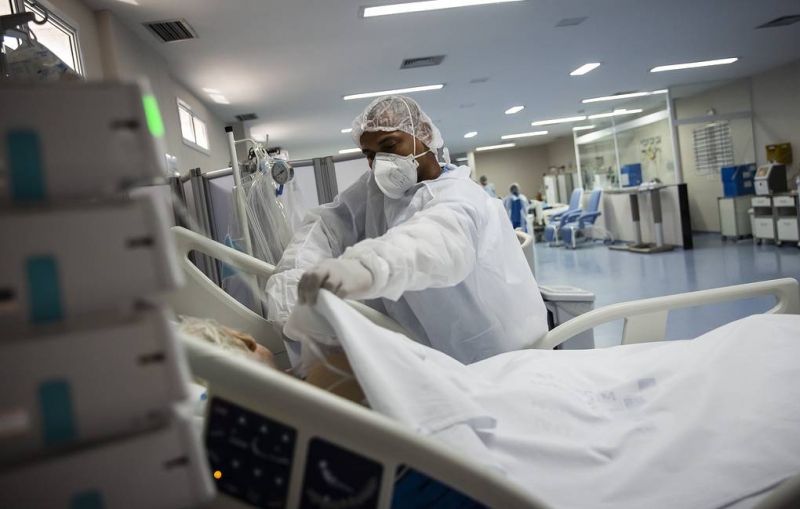 За сутки в мире зарегистрировали более 12,5 тыс. смертей от COVID-19