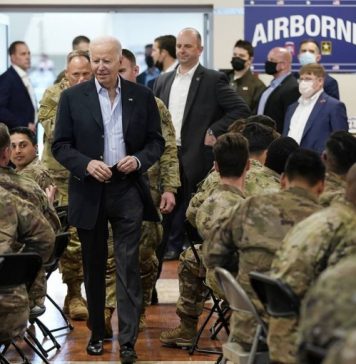 Байден допустил, что военные США побывают на Украине