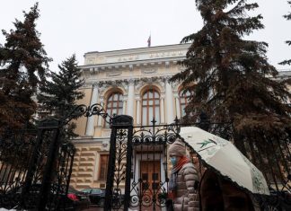 ЦБ ограничил выдачу наличной иностранной валюты для ИП и юрлиц