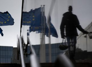 ЕС обсуждает новые санкции против России