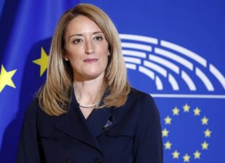 Европарламент запретил вход в свои здания дипломатам России и Белоруссии