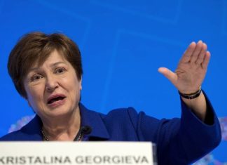 Глава МВФ не исключила дефолт в России из-за введенных санкций