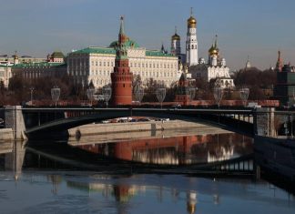 Кремль назвал альтернативой «выпадающим» заявкам Европы на нефть контракты с Востоком