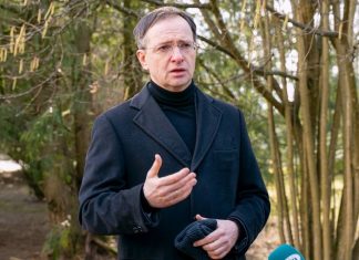 Мединский: Москва и Киев максимально сблизили позиции по нейтральному статусу Украины