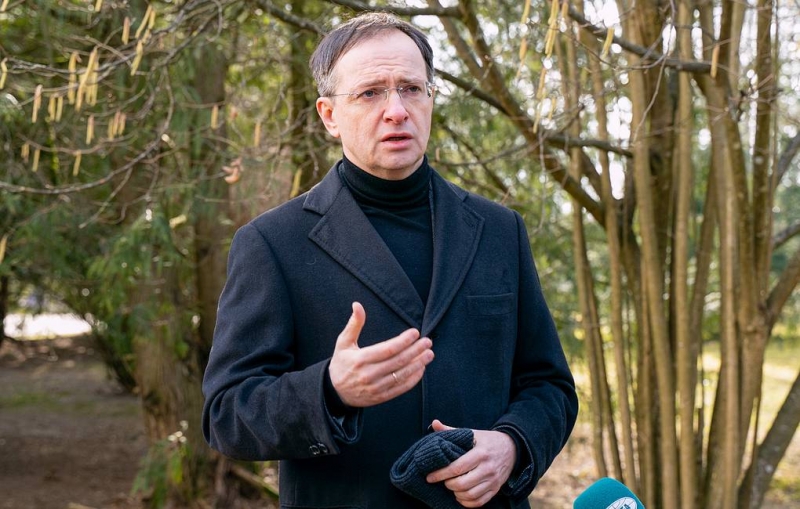 Мединский: Москва и Киев максимально сблизили позиции по нейтральному статусу Украины