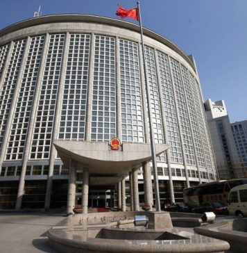 МИД КНР назвал ложными сообщения о том, что РФ якобы запросила у Китая военную помощь