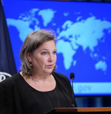 Нуланд: санкции против России отменят в случае прекращения военной операции на Украине