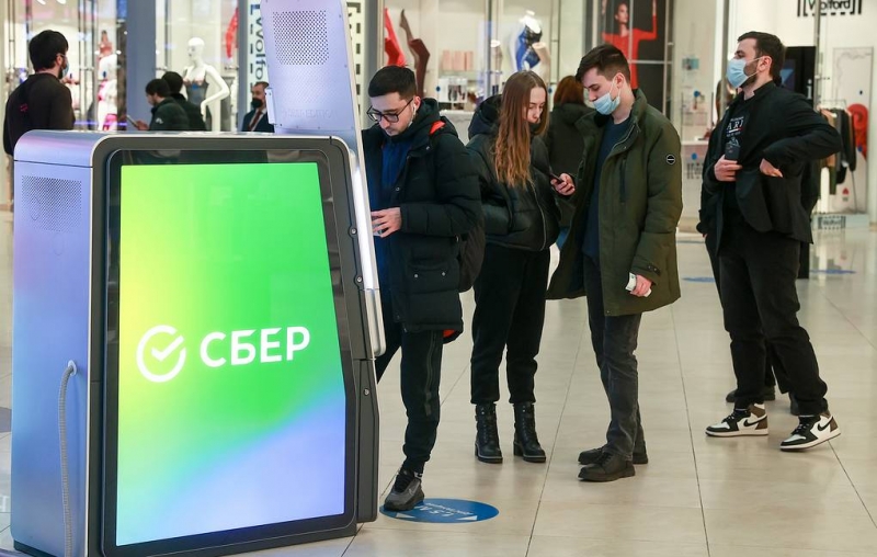 Сбербанк работает штатно и готов удовлетворить потребности клиентов в наличной валюте
