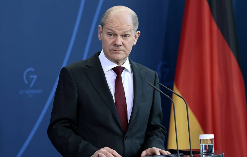 Шольц заявил об отсутствии у НАТО планов военного вмешательства в ситуацию на Украине