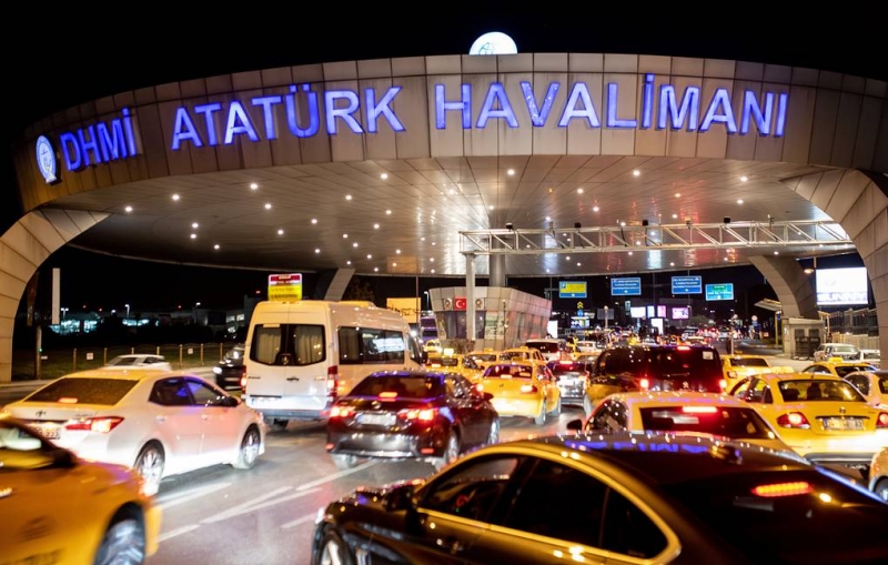 СМИ: российская делегация на переговорах с Украиной прилетела в Стамбул