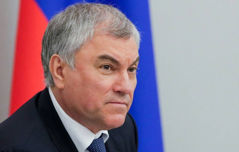 Володин назвал слова Байдена о Путине истерикой от бессилия