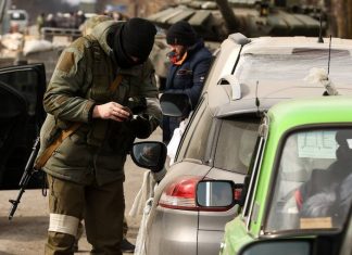 ВС РФ заявили о готовности открыть коридоры из Мариуполя для националистов