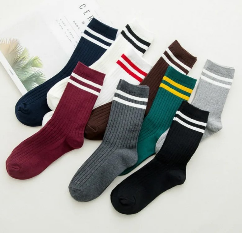 Почему стоит покупать носки оптом