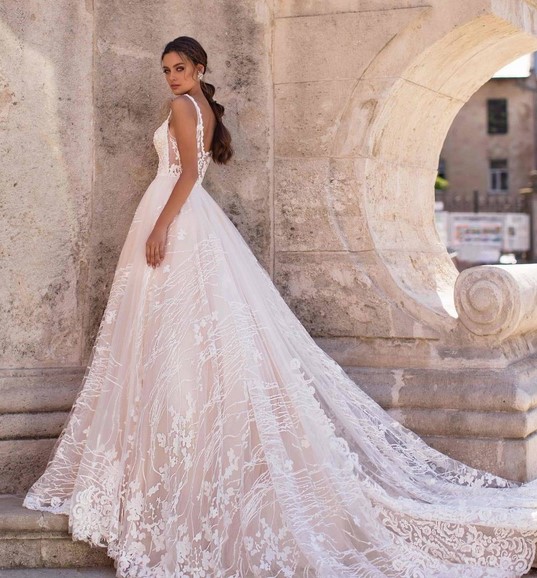 Как правильно выбрать свадебное платье