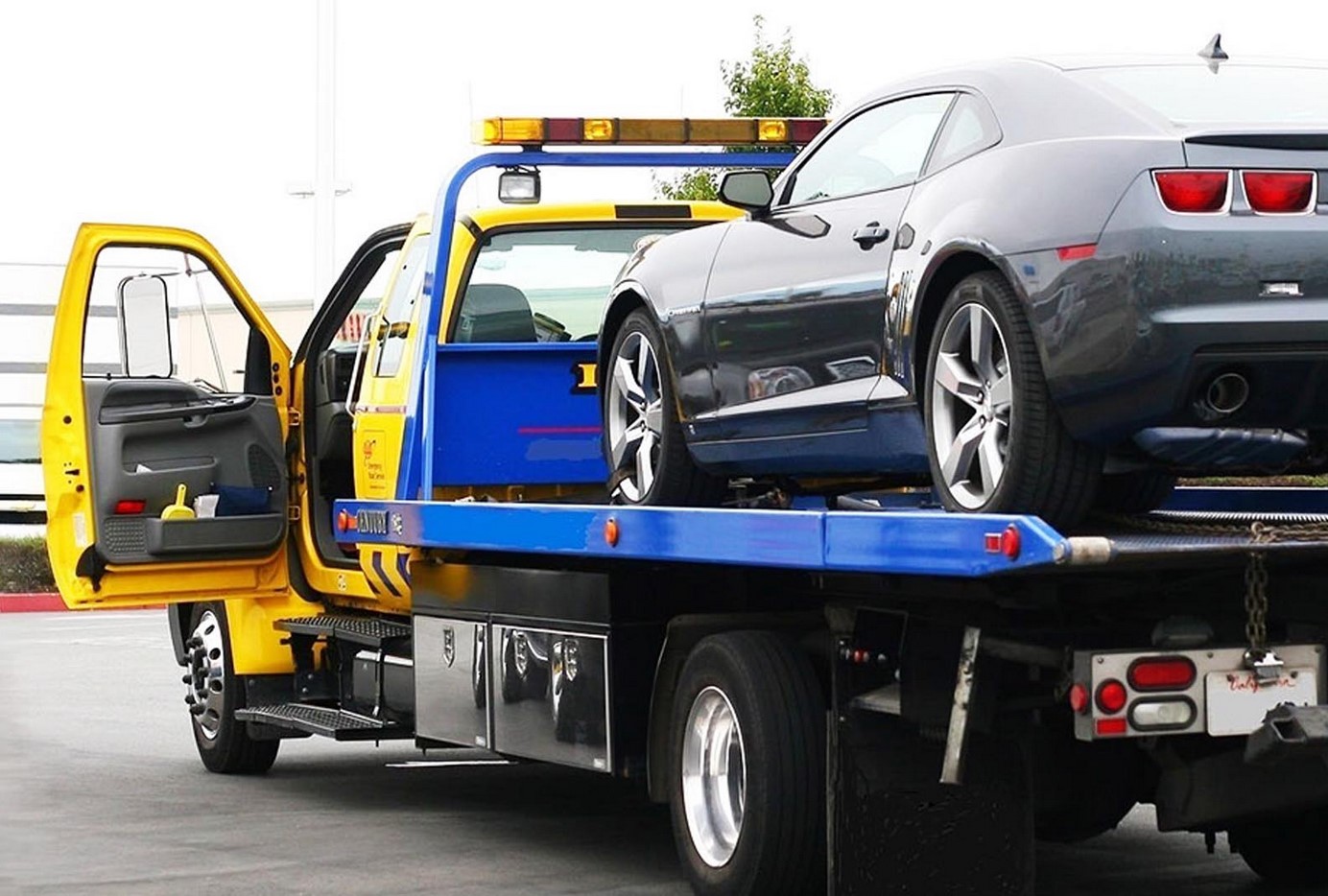 Как выбрать хорошую фирму для эвакуационной перевозке автомобиля