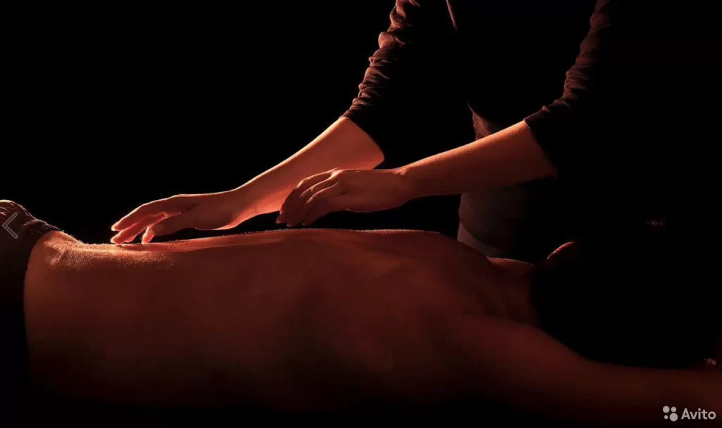 Процедура эротического массажа