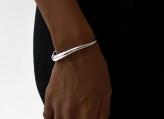 Как правильно выбрать жесткий браслет из серебра