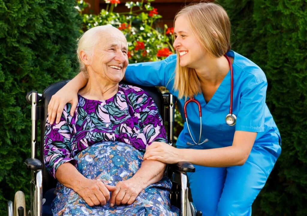 Пансионат для пожилых «Близкие Родственники»: чем он хорош